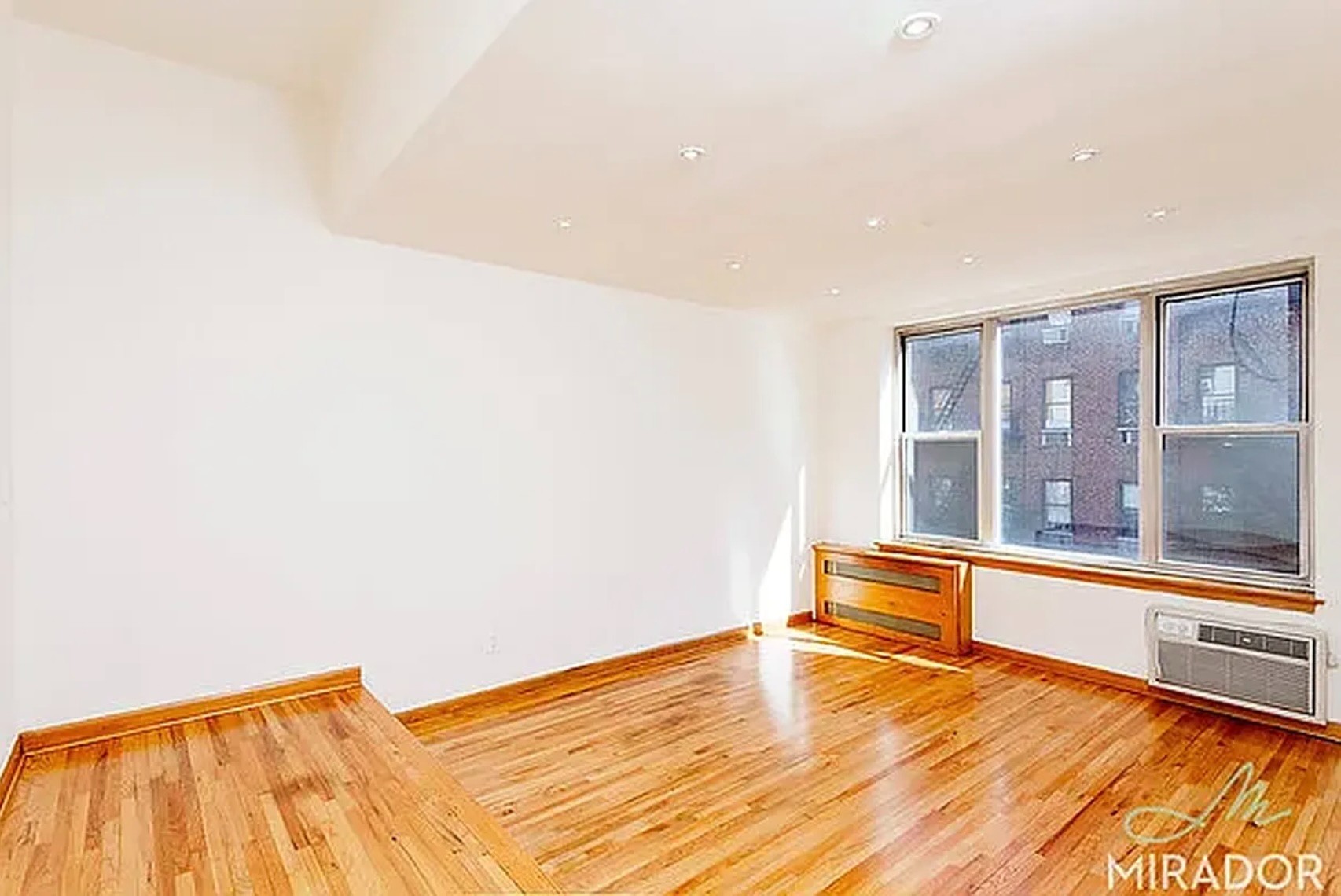 440 East 85th Street 3F, Upper East Side, Upper East Side, NYC - 1 Bedrooms  
1 Bathrooms  
3 Rooms - 