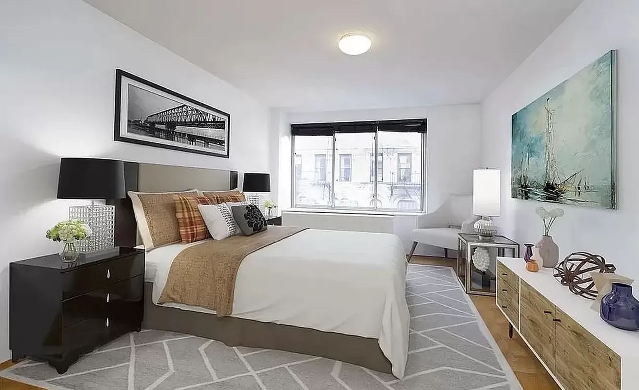 227 Mulberry Street 2B, Nolita, Downtown, NYC - 2 Bedrooms  
1 Bathrooms  
3 Rooms - 