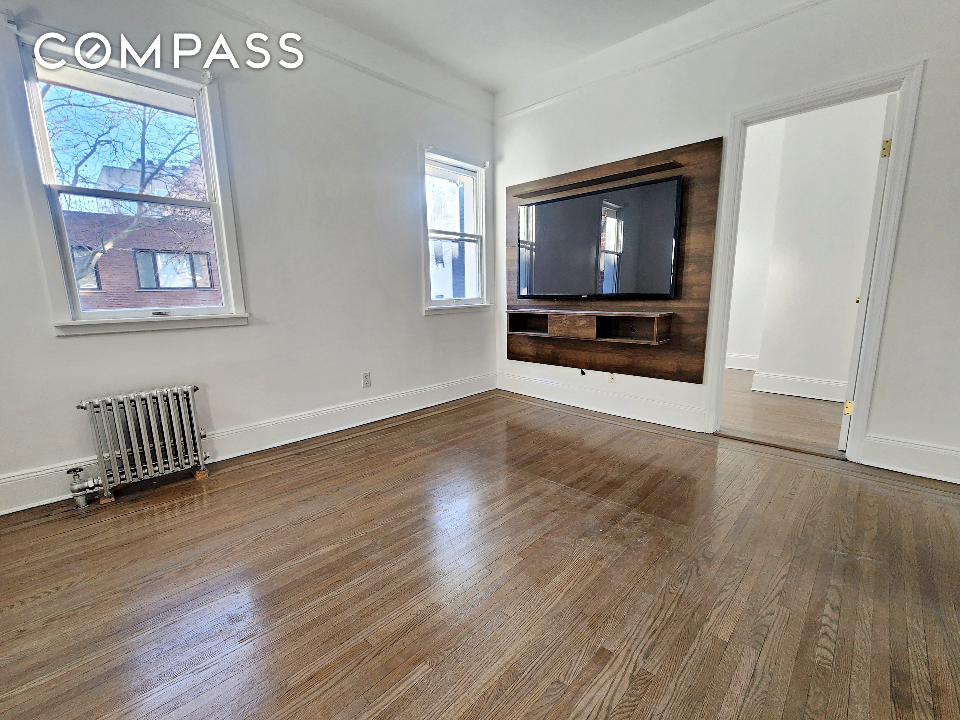 69 Skillman Avenue 2C, Williamsburg, Brooklyn, New York - 1 Bedrooms  
1 Bathrooms  
5 Rooms - 