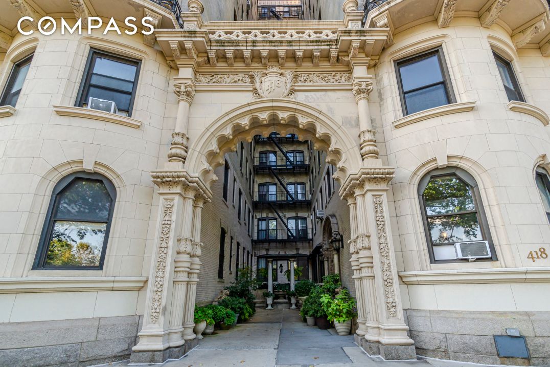 418 Central Park 3, Upper West Side, Upper West Side, NYC - 1 Bedrooms  
1 Bathrooms  
3 Rooms - 