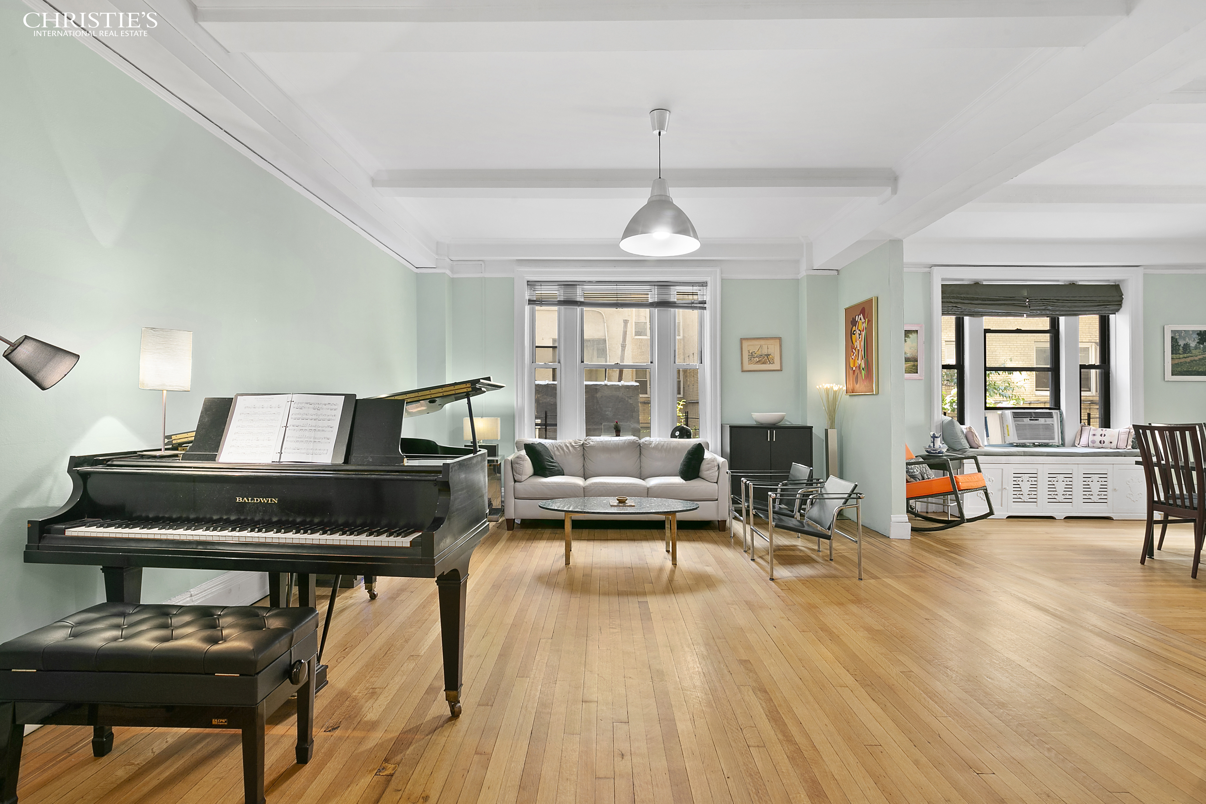 138 East 36th Street 1C, Murray Hill, Midtown East, NYC - 3 Bedrooms  
3 Bathrooms  
6 Rooms - 