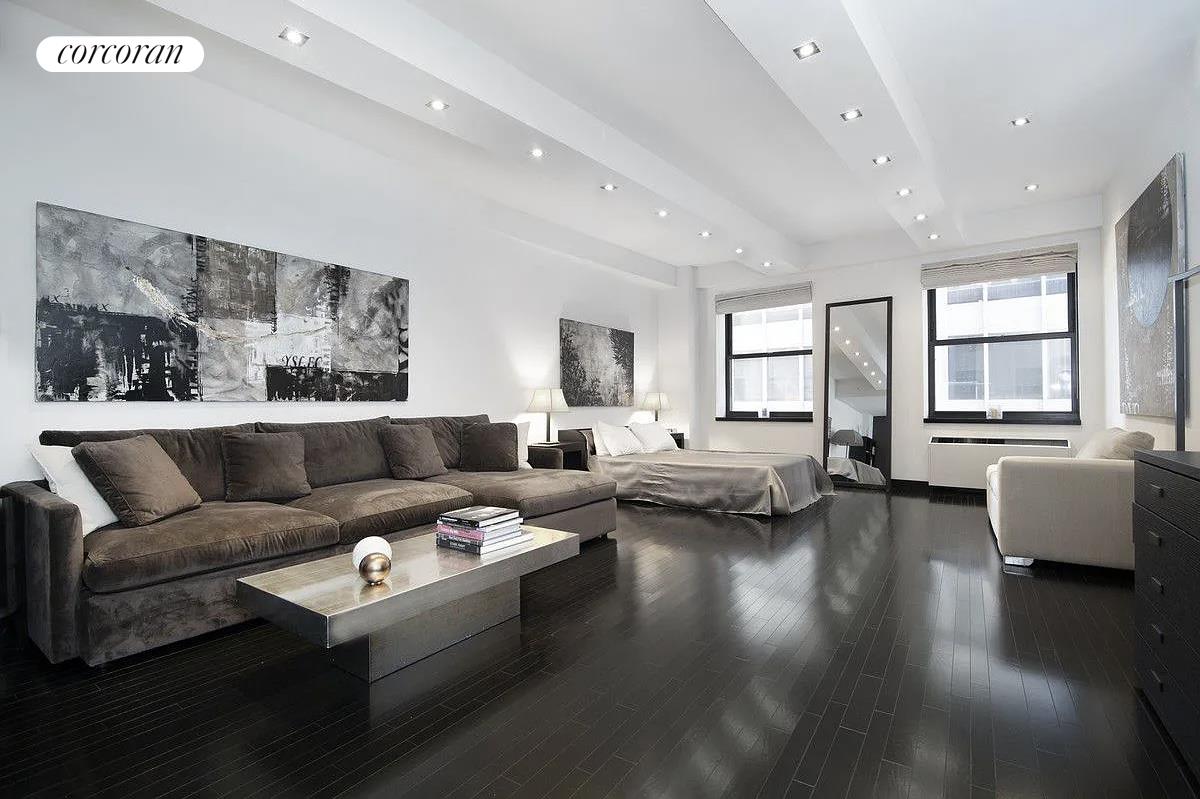 20 Pine Street 717, Financial District, Downtown, NYC - 1 Bathrooms  
1 Rooms - 