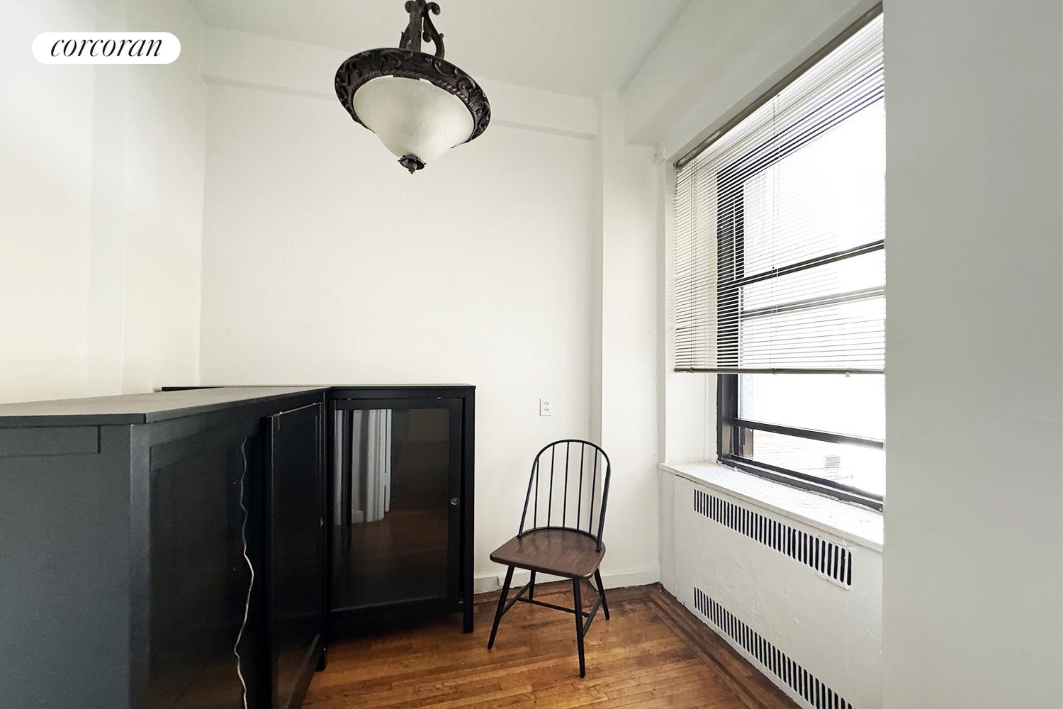 590 W END Avenue, New York, NY 10024, 1 Bedroom Bedrooms, 3 Rooms Rooms,1 BathroomBathrooms,Residential,For Sale,END,RPLU-33422165389