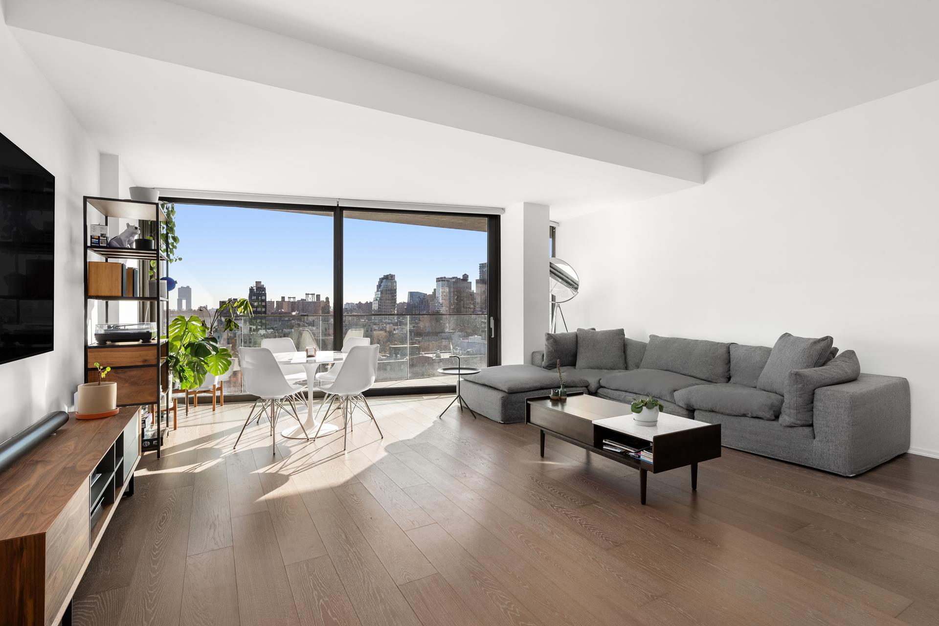 199 Chrystie Street 10N, Lower East Side, Downtown, NYC - 2 Bedrooms  
2.5 Bathrooms  
4 Rooms - 