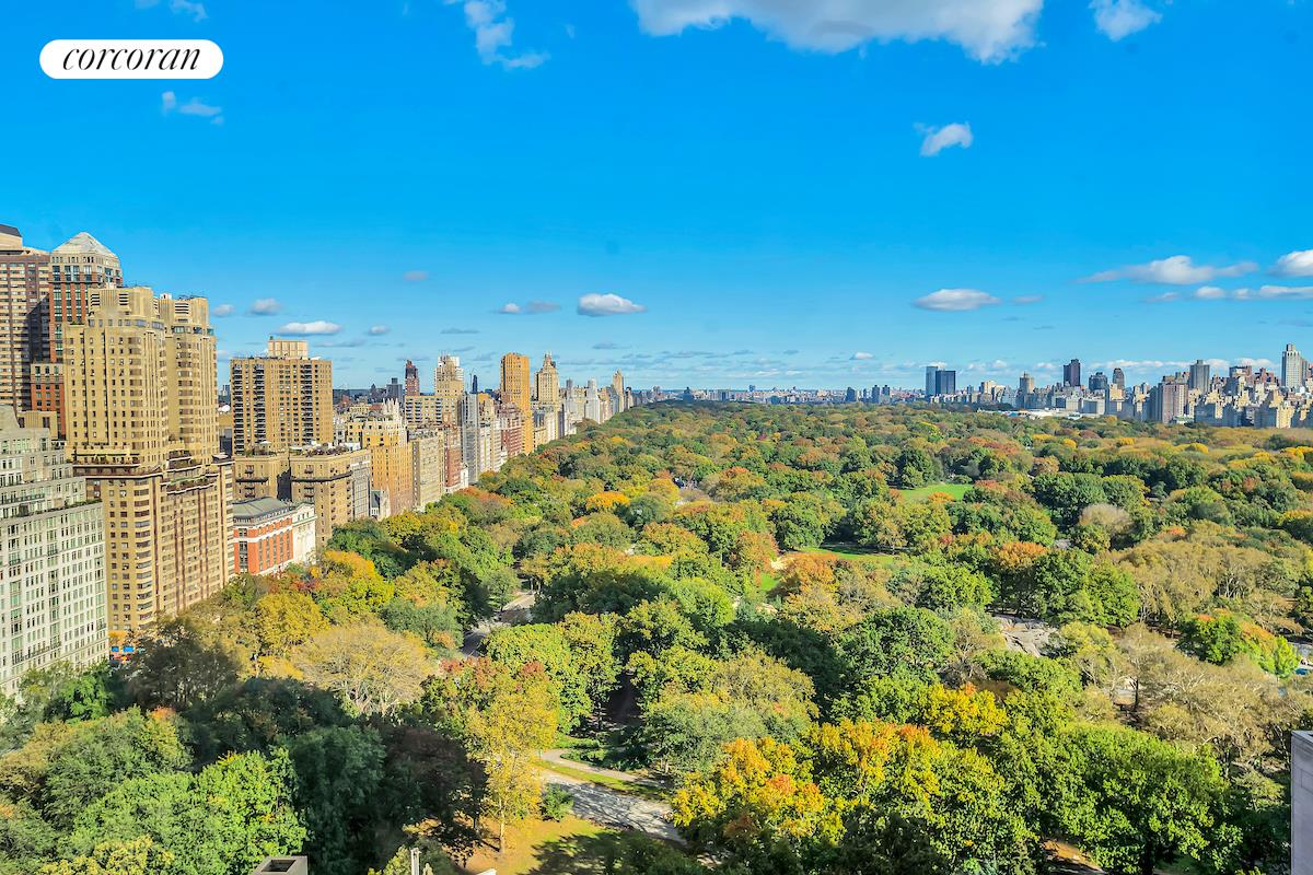 220 Central Park 24B, Central Park South, Midtown West, NYC - 3 Bedrooms  
3 Bathrooms  
5 Rooms - 