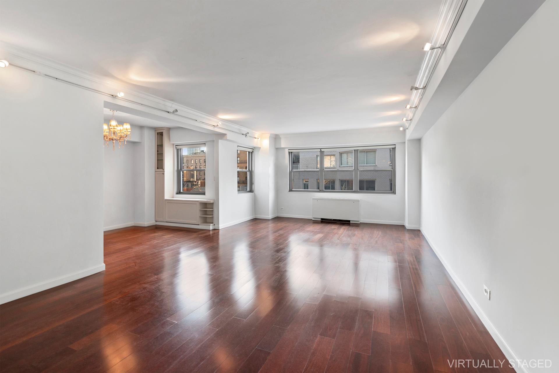27 East 65th Street 14E, Lenox Hill, Upper East Side, NYC - 3 Bedrooms  
3 Bathrooms  
6 Rooms - 