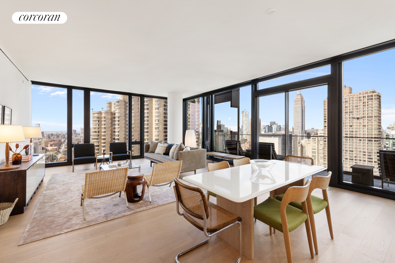 695 1st Avenue 40E, Murray Hill, Midtown East, NYC - 3 Bedrooms  
3.5 Bathrooms  
4 Rooms - 