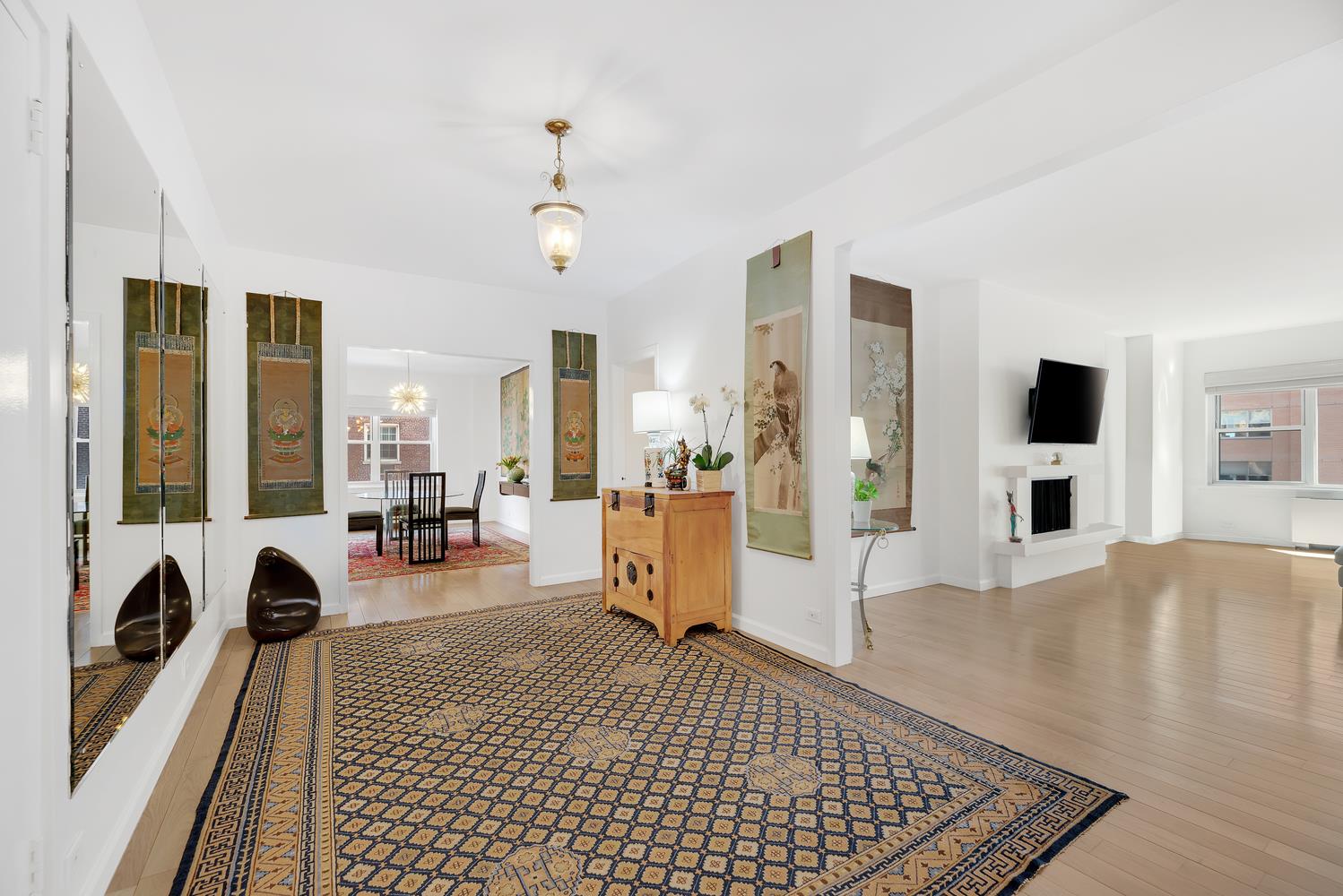20 Sutton Place 8C, Sutton, Midtown East, NYC - 3 Bedrooms  
3 Bathrooms  
6 Rooms - 