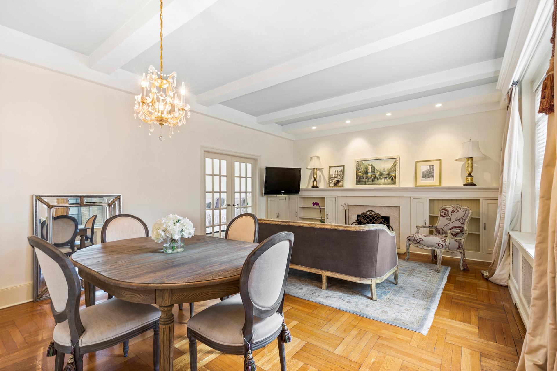 67 Park Avenue 15A, Murray Hill, Midtown East, NYC - 1 Bedrooms  
1 Bathrooms  
4 Rooms - 