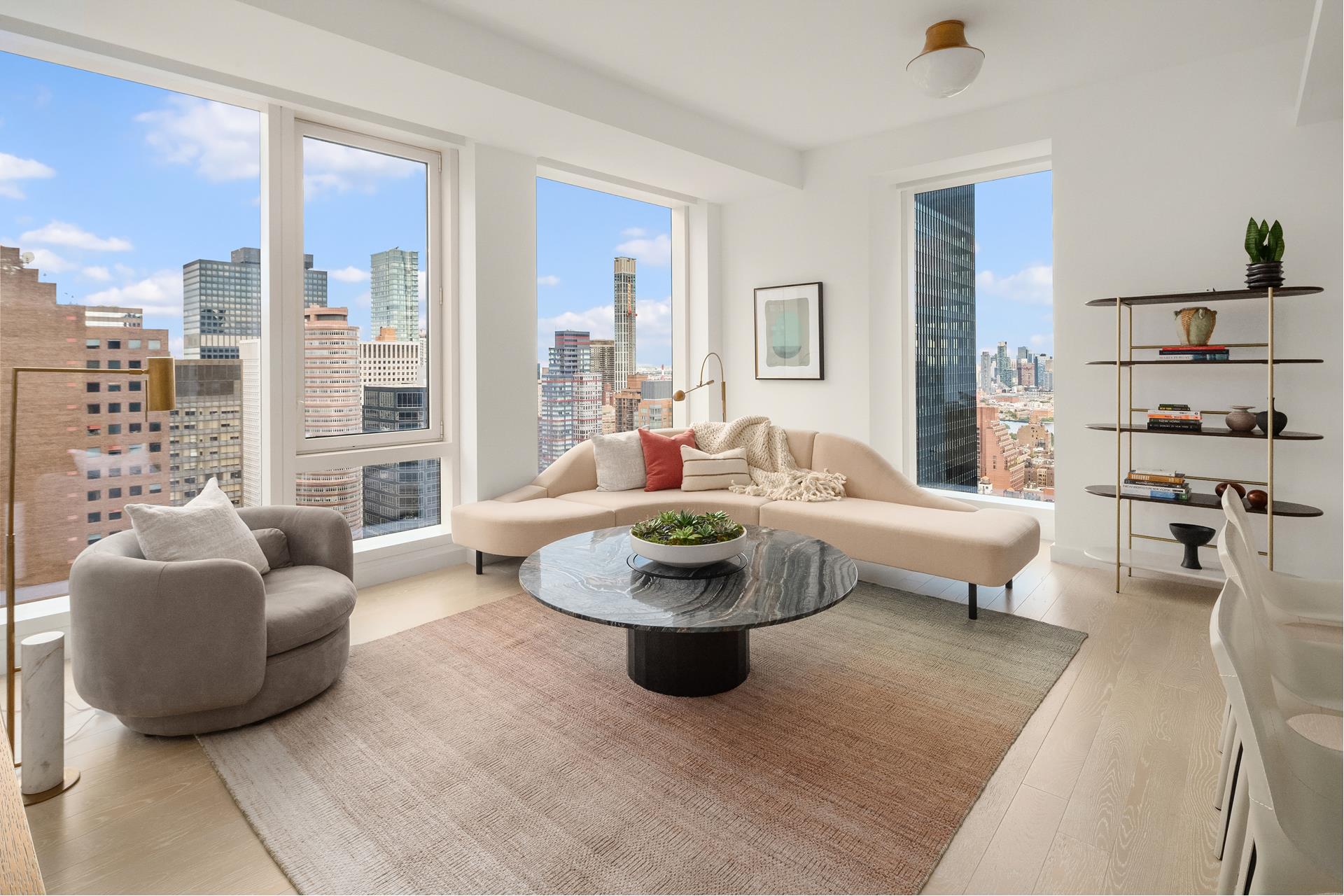 138 East 50th Street 23B, Turtle Bay, Midtown East, NYC - 2 Bedrooms  
2.5 Bathrooms  
5 Rooms - 