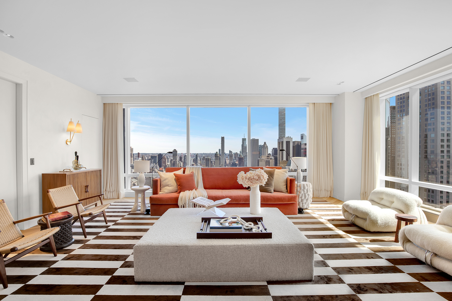 1 Central Park 47Bc, Lincoln Square, Upper West Side, NYC - 5 Bedrooms  
6.5 Bathrooms  
10 Rooms - 