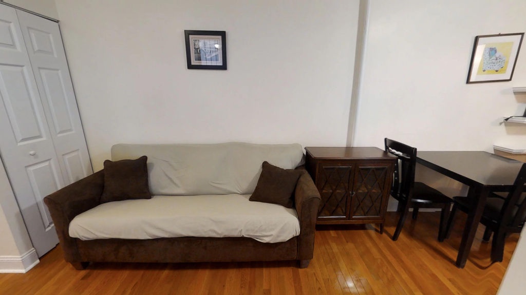 420 East 13th Street 01A, East Village, Downtown, NYC - 1 Bedrooms  
1 Bathrooms  
3 Rooms - 