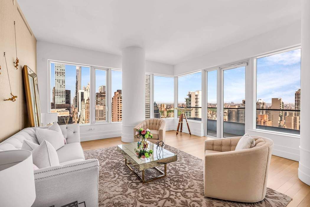 252 East 57th Street 49A, Midtown Central, Midtown East, NYC - 3 Bedrooms  
3.5 Bathrooms  
5 Rooms - 