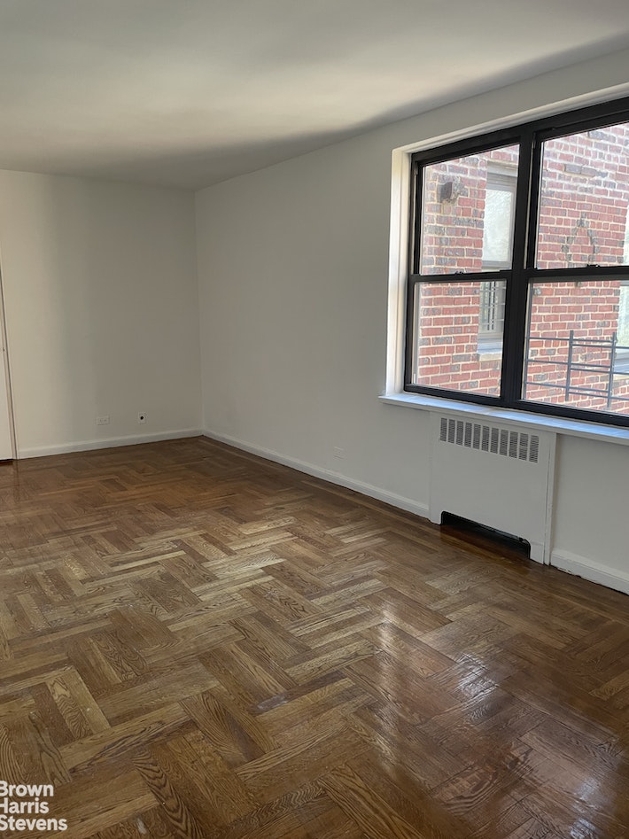 2980 BRIGGS Avenue, New York, NY 10458, 1 Room Rooms,1 BathroomBathrooms,Residential Lease,For Rent,BRIGGS,RPLU-63222435507