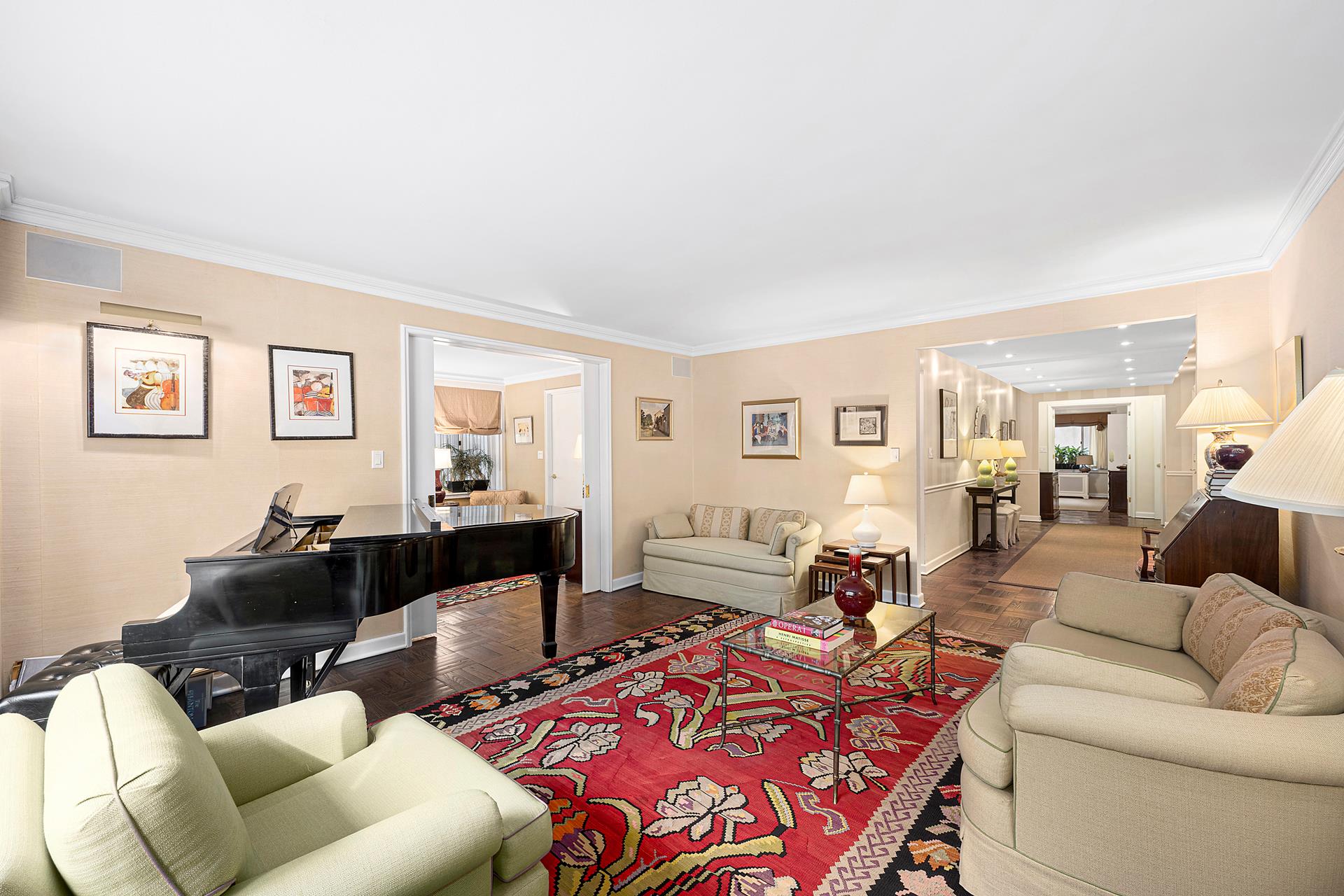 30 East 65th Street 2C, Lenox Hill, Upper East Side, NYC - 2 Bedrooms  
2.5 Bathrooms  
6 Rooms - 