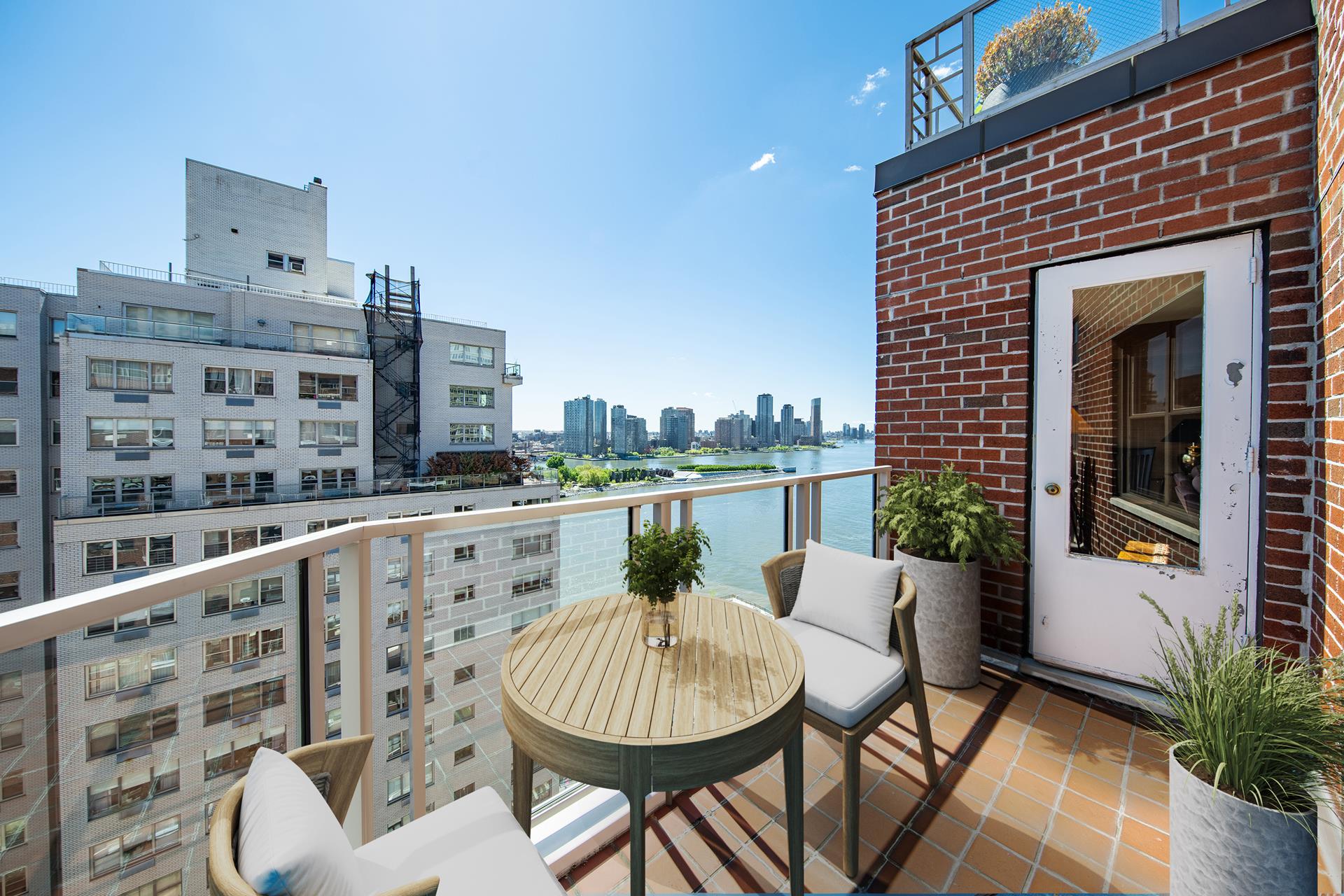 50 Sutton Place 20H, Sutton, Midtown East, NYC - 2 Bedrooms  
2 Bathrooms  
4 Rooms - 