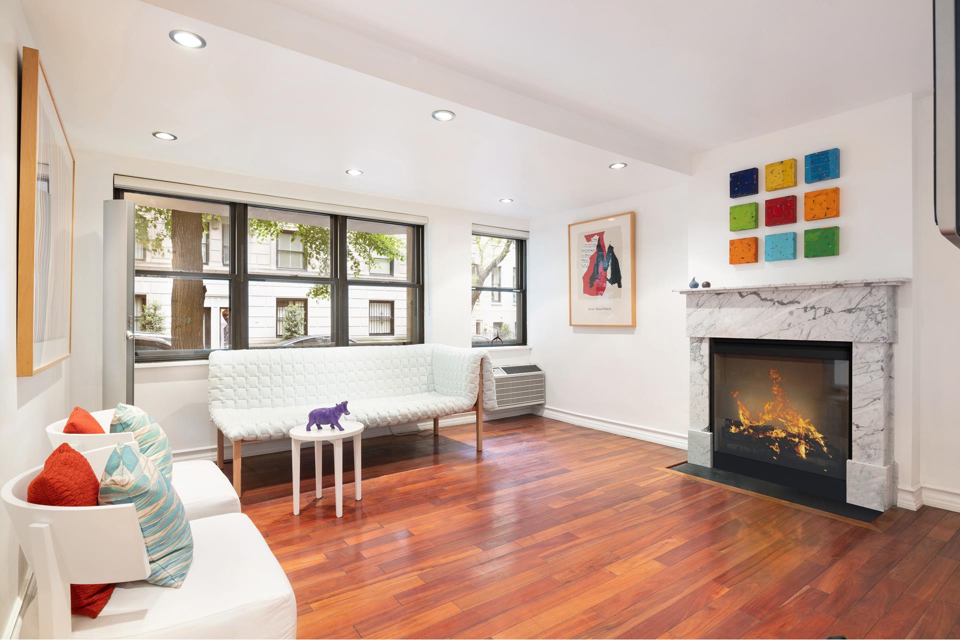 57 East 75th Street 1F, Lenox Hill, Upper East Side, NYC - 1 Bedrooms  
1 Bathrooms  
3 Rooms - 