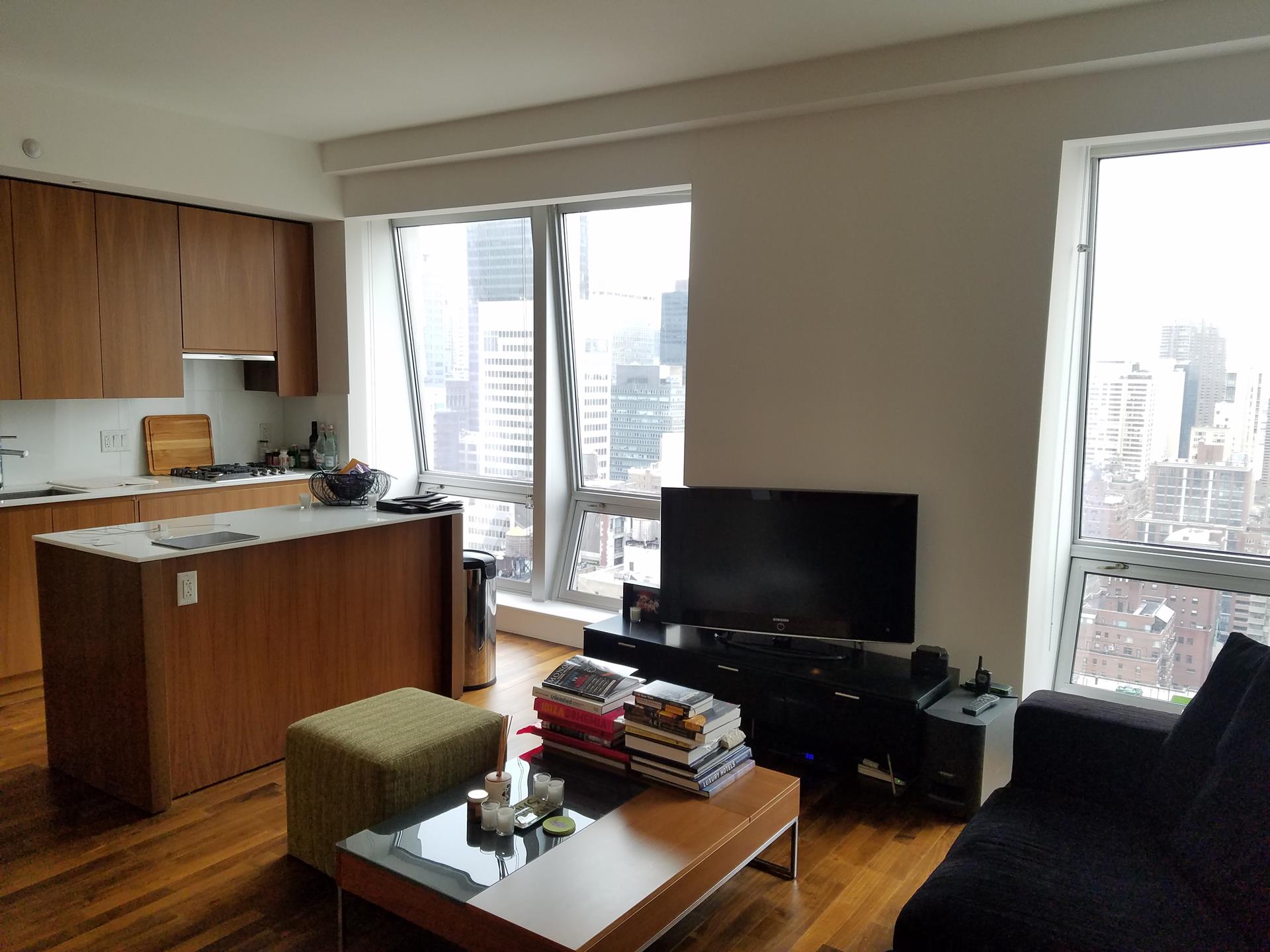 400 5th Avenue 32B, Chelsea And Clinton, Downtown, NYC - 1 Bedrooms  
1.5 Bathrooms  
4 Rooms - 