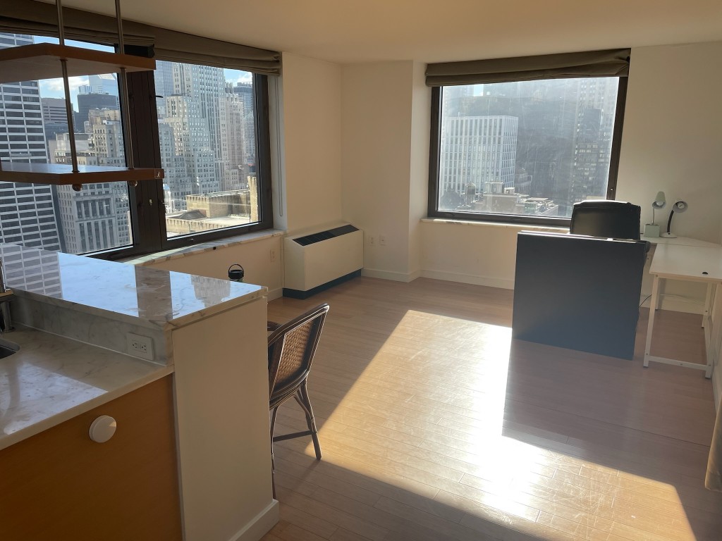 100 West 39th Street 36C, Midtown South, Midtown West, NYC - 1 Bathrooms  
2 Rooms - 