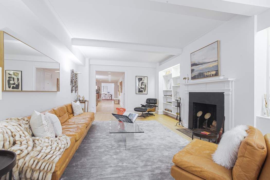 47 East 88th Street 3C, Carnegie Hill, Upper East Side, NYC - 4 Bedrooms  
4 Bathrooms  
8 Rooms - 