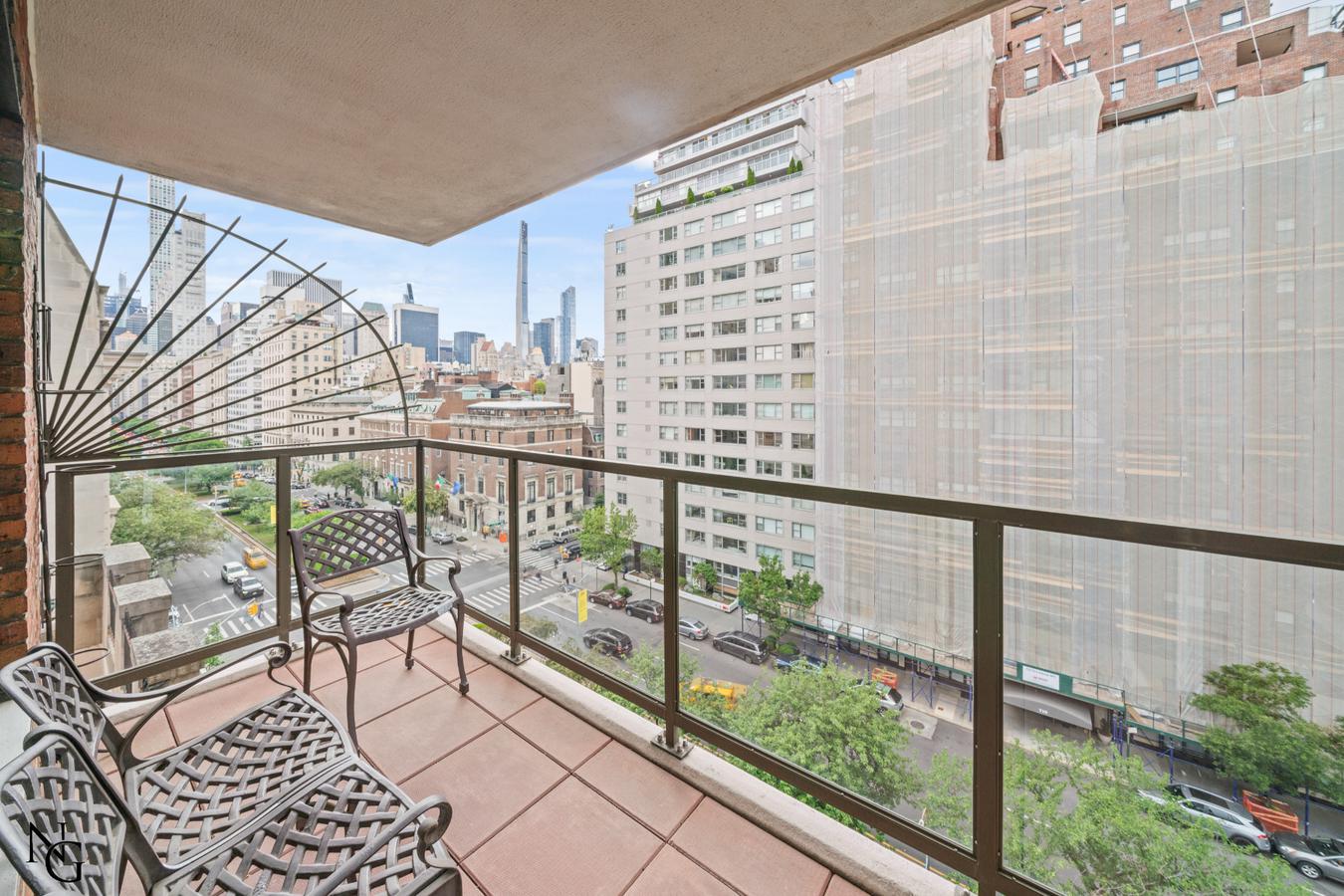 715 Park Avenue 9A, Lenox Hill, Upper East Side, NYC - 1 Bedrooms  
1 Bathrooms  
3 Rooms - 