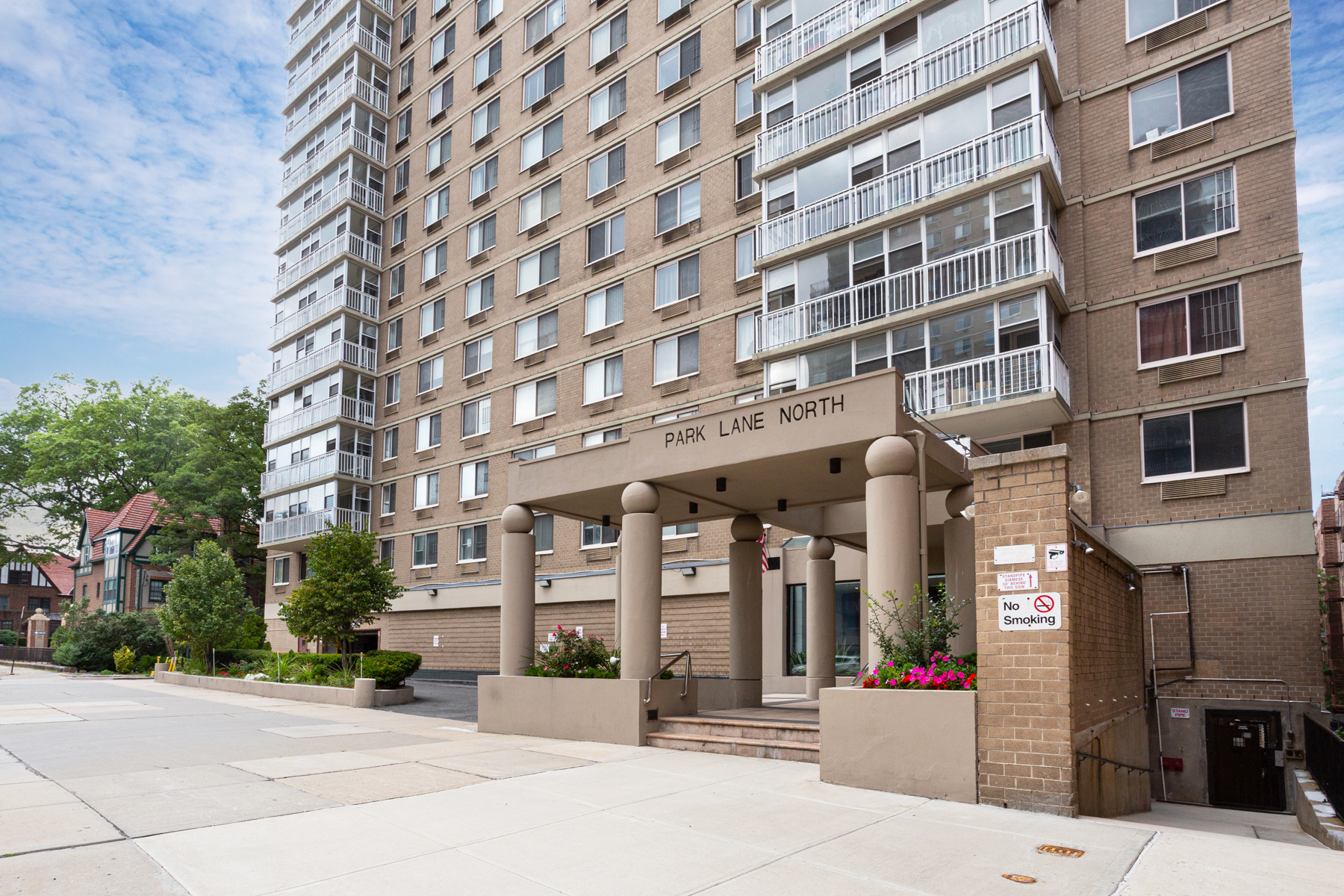 118-17 Union Turnpike, Forest Hills, Queens, New York - 1 Bedrooms  
1 Bathrooms  
5 Rooms - 