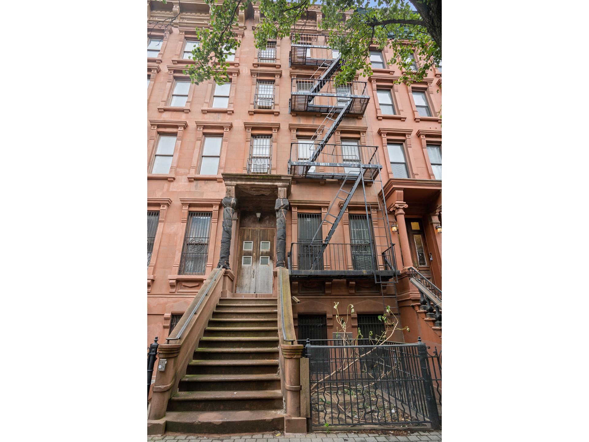154 West 122nd Street, South Harlem, Upper Manhattan, NYC - 8 Bedrooms  
6.5 Bathrooms  
15 Rooms - 