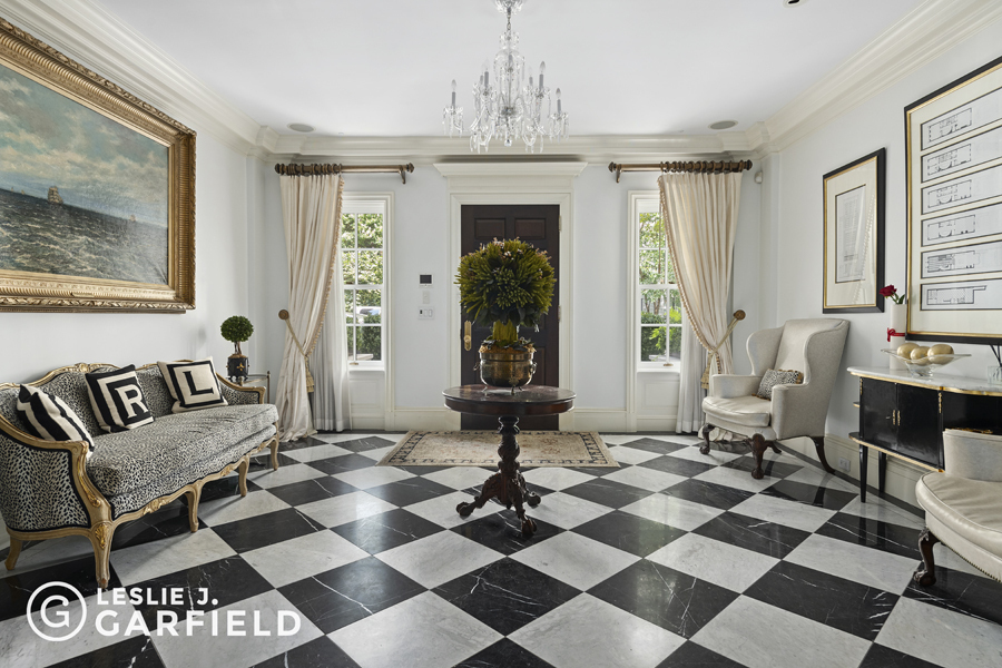 226 East 68th Street, Lenox Hill, Upper East Side, NYC - 6 Bedrooms  
6.5 Bathrooms  
14 Rooms - 
