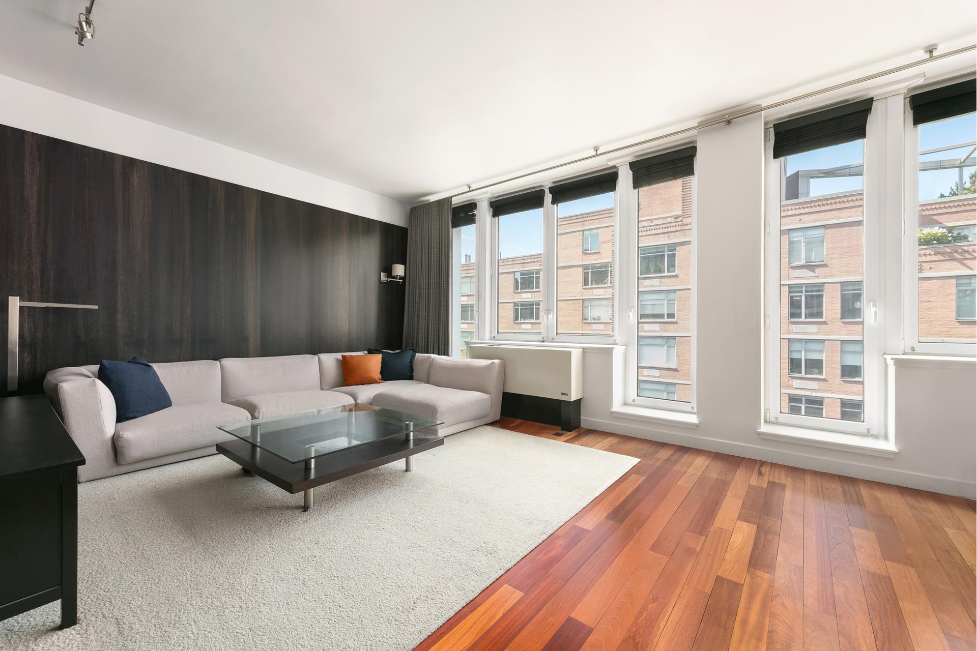 125 West 21st Street 12A, Chelsea, Downtown, NYC - 2 Bedrooms  
2 Bathrooms  
3 Rooms - 