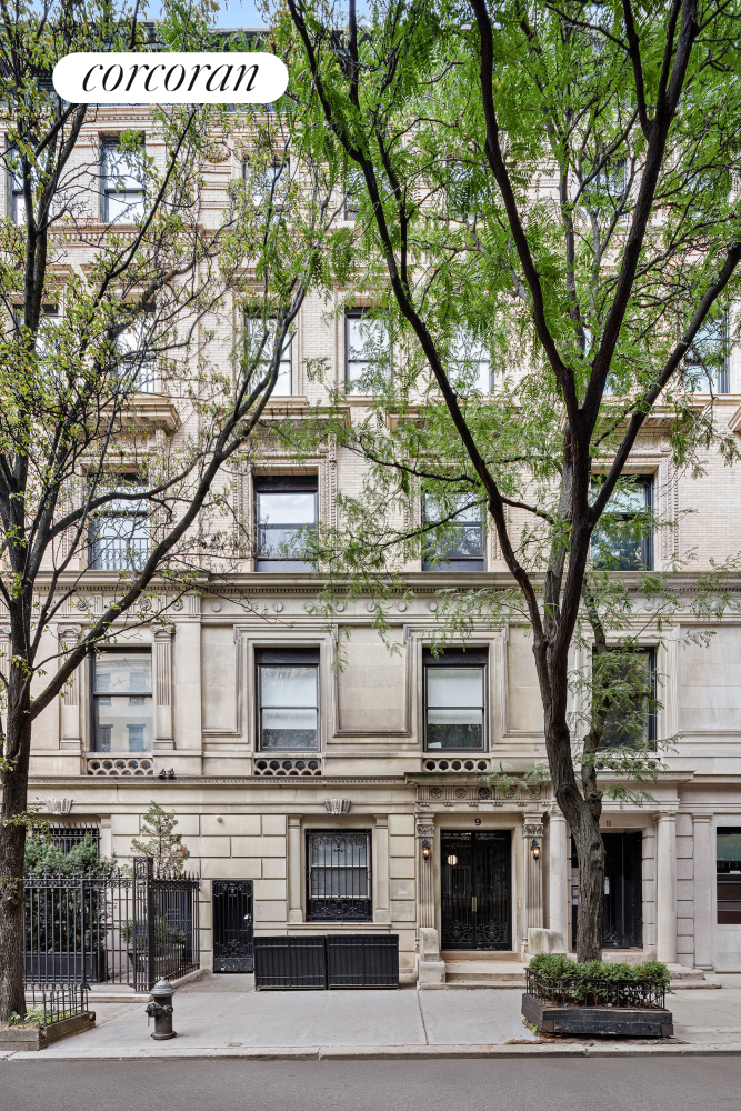 9 East 82nd Street, Upper East Side, Upper East Side, NYC - 10 Bedrooms  
11 Bathrooms  
18 Rooms - 