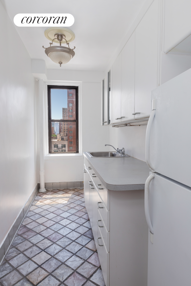 140 E 28TH Street, New York, NY 10016, 1 Bedroom Bedrooms, 3 Rooms Rooms,1 BathroomBathrooms,Residential,For Sale,28TH,RPLU-33422584756