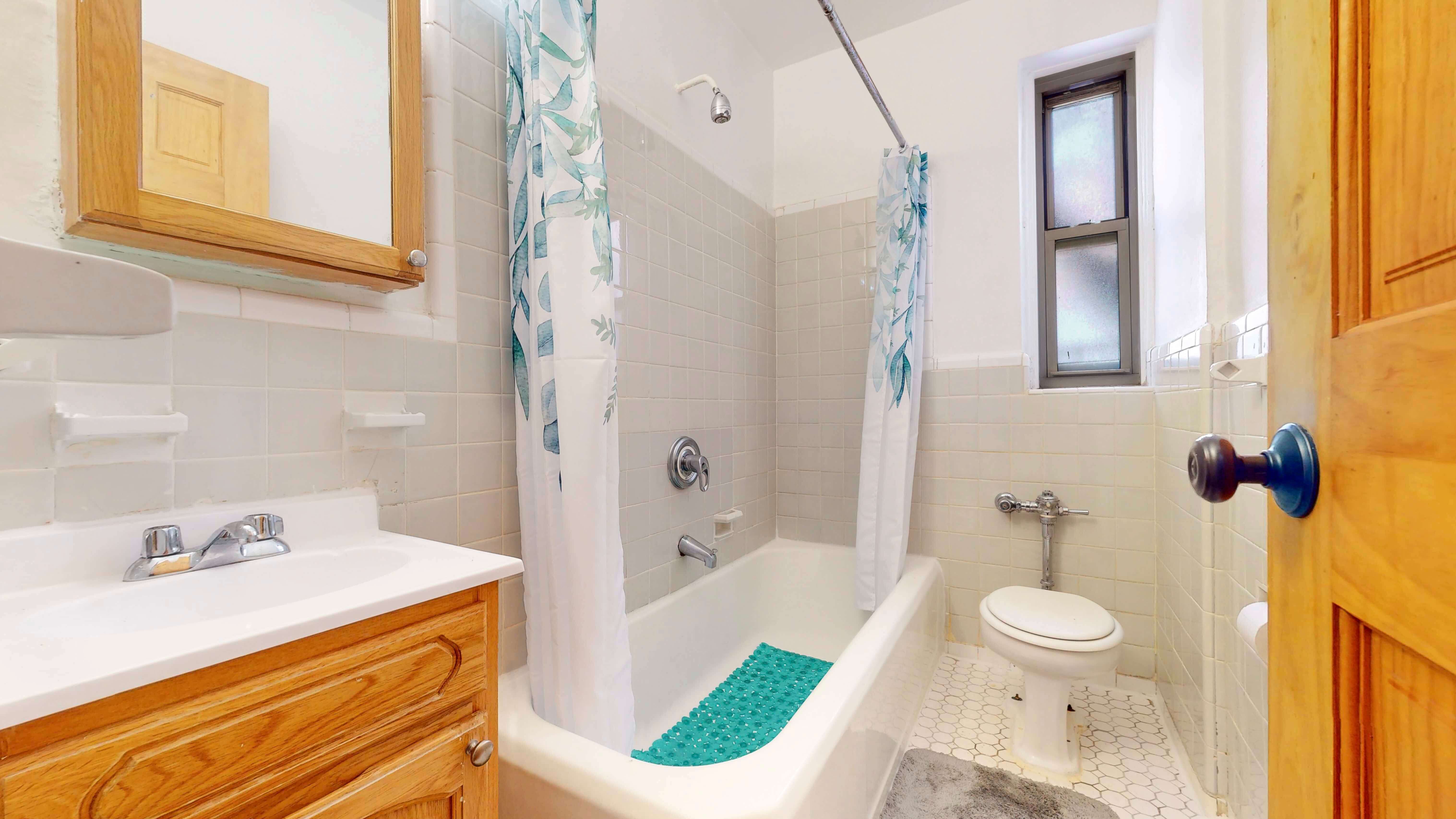 2191 Bolton Street, New York, NY 10462, 3 Rooms Rooms,1 BathroomBathrooms,Residential,For Sale,Bolton,PRCH-7649947