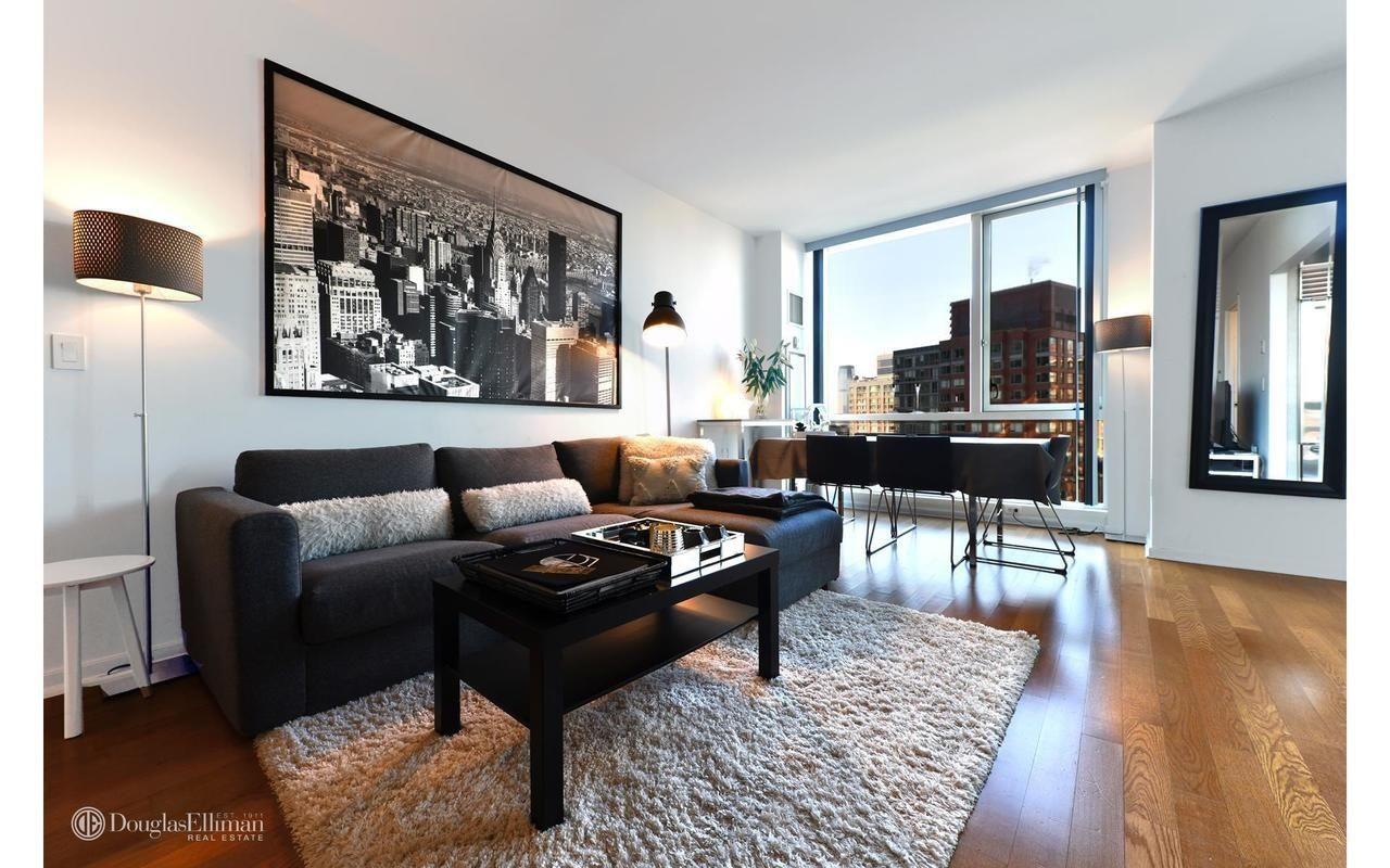 Photo 1 of 200 Chambers Street 26B, Tribeca, NYC, $11,000, Web #: 1044846671