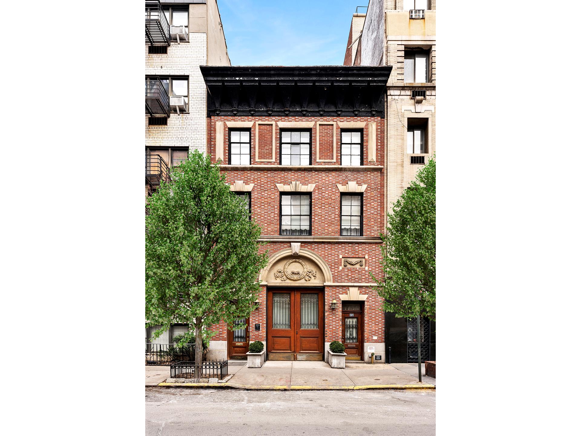 Photo 1 of 121 East 83rd Street, Upper East Side, NYC, $12,495,000, Web #: 1044895983