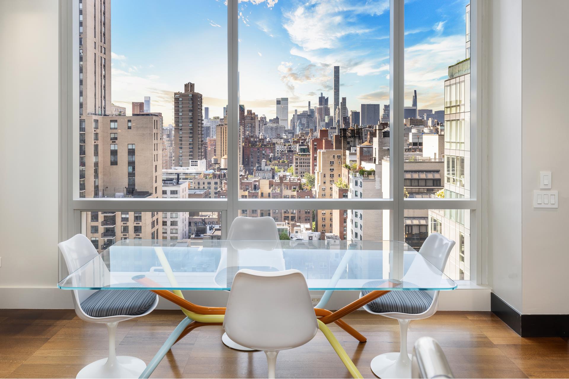 151 East 85th Street 18J, Upper East Side, Upper East Side, NYC - 5 Bedrooms  
5 Bathrooms  
11 Rooms - 