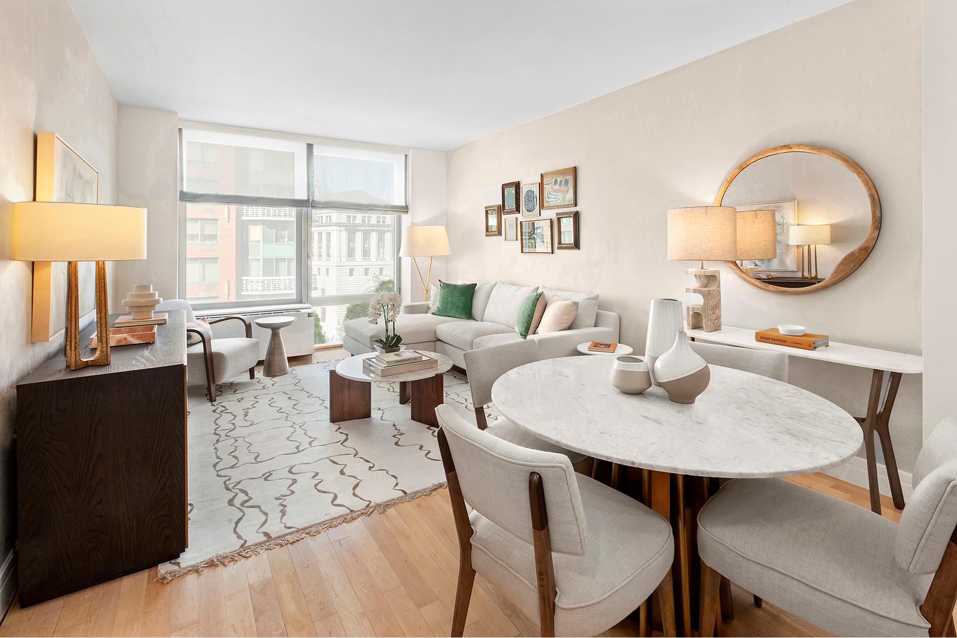212 West 72nd Street 4E, Lincoln Sq, Upper West Side, NYC - 1 Bedrooms  
1 Bathrooms  
3 Rooms - 