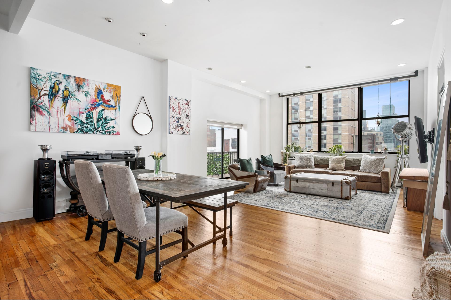 114 East 13th Street 6A, East Village, Downtown, NYC - 1 Bedrooms  
1 Bathrooms  
3 Rooms - 