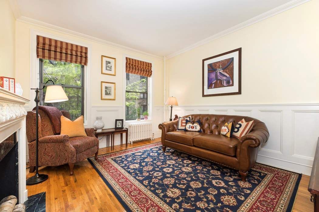 330 East 94th Street 2A, Yorkville, Upper East Side, NYC - 2 Bedrooms  
1 Bathrooms  
4 Rooms - 