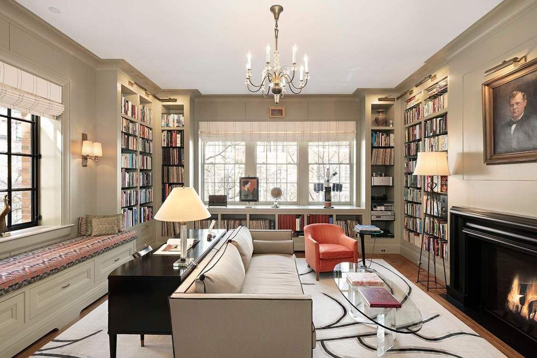 110 East 70th Street, Lenox Hill, Upper East Side, NYC - 7 Bedrooms  
7.5 Bathrooms  
23 Rooms - 