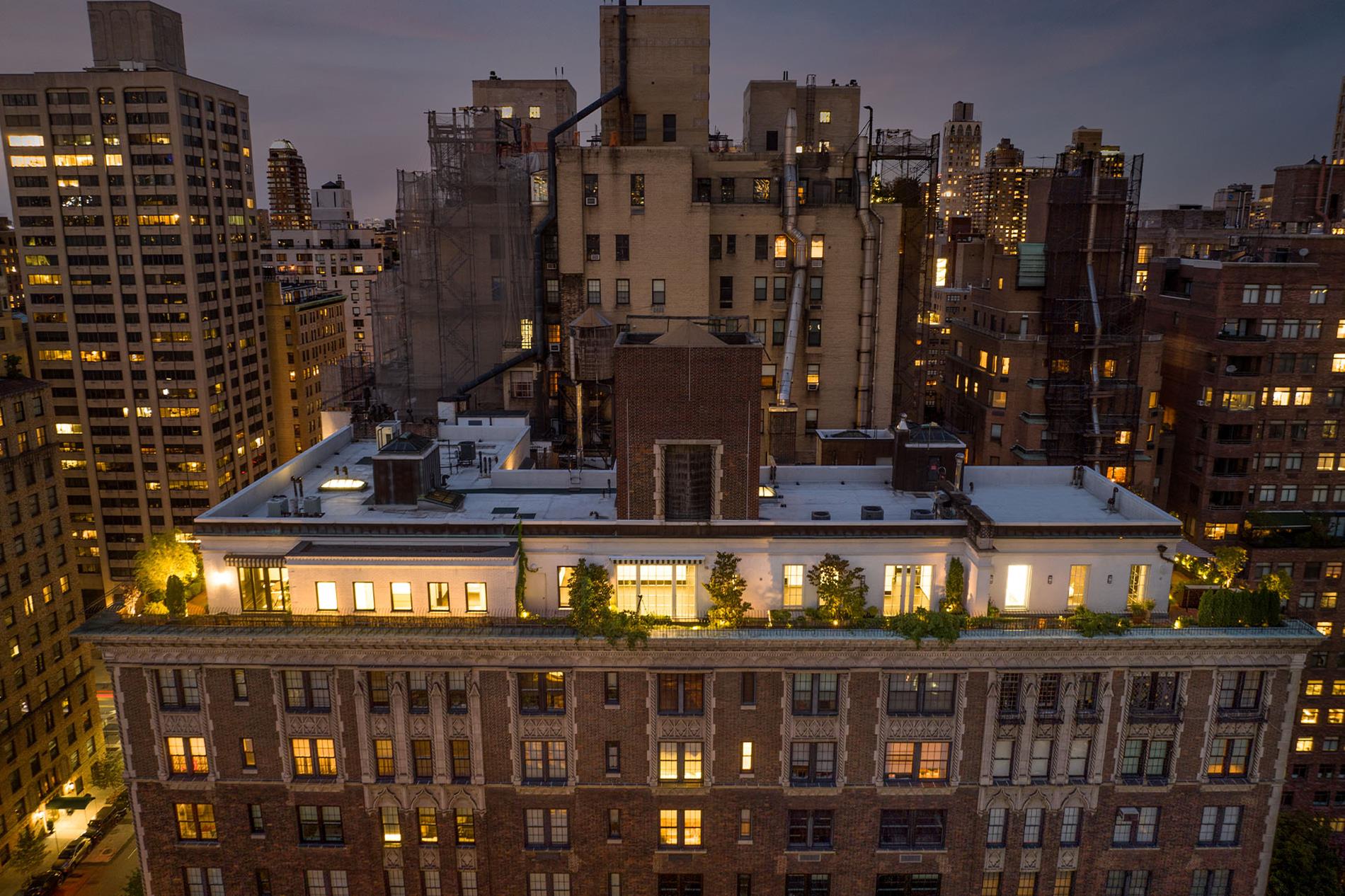 885 Park Avenue Ph, Upper East Side, Upper East Side, NYC - 6 Bedrooms  
7.5 Bathrooms  
14 Rooms - 