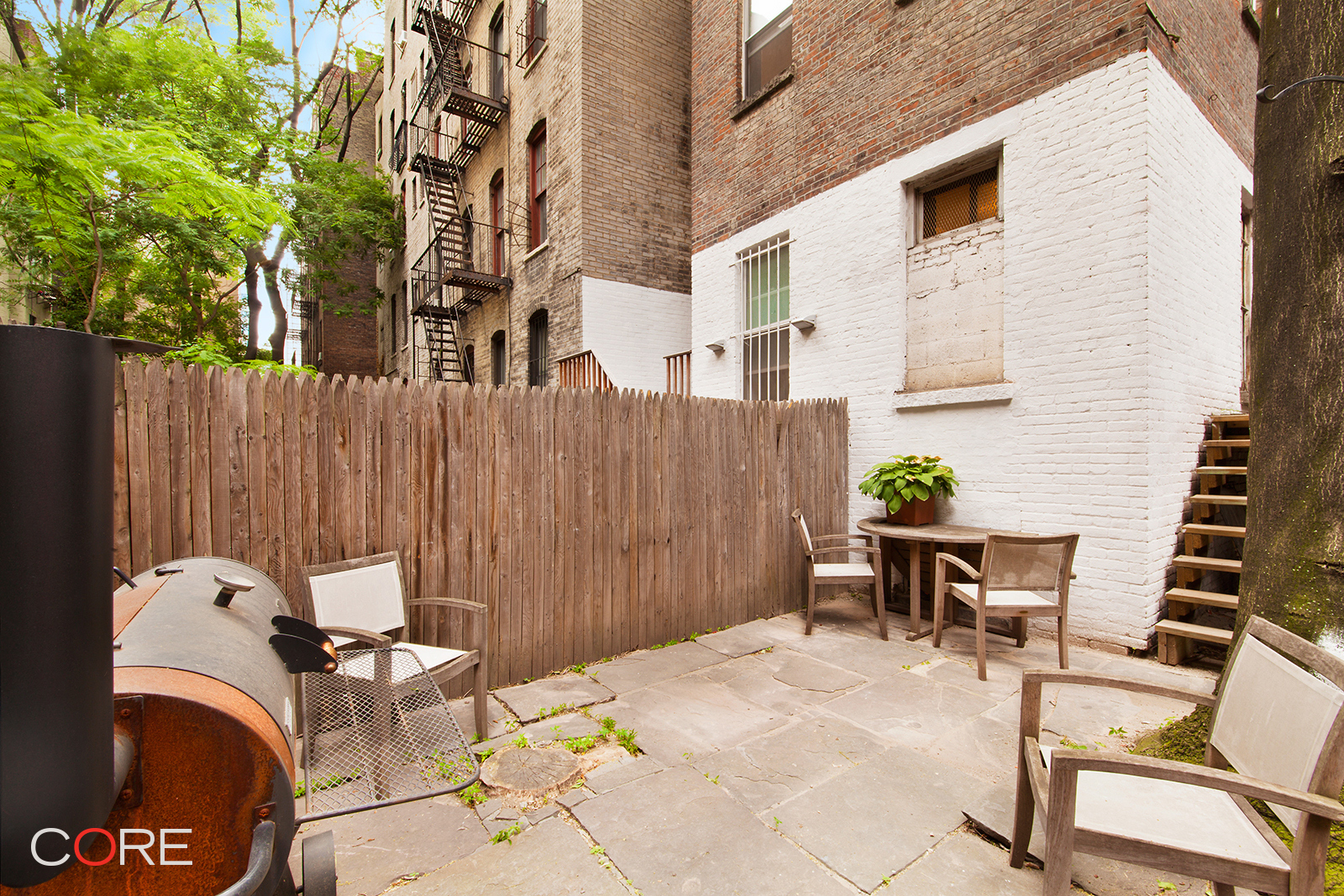 236 East 6th Street 1Eb, East Village, Downtown, NYC - 1 Bedrooms  
1.5 Bathrooms  
4 Rooms - 