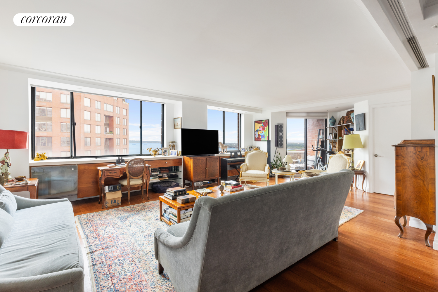 377 Rector Place 23E, Battery Park City, Downtown, NYC - 5 Bedrooms  
3 Bathrooms  
8 Rooms - 