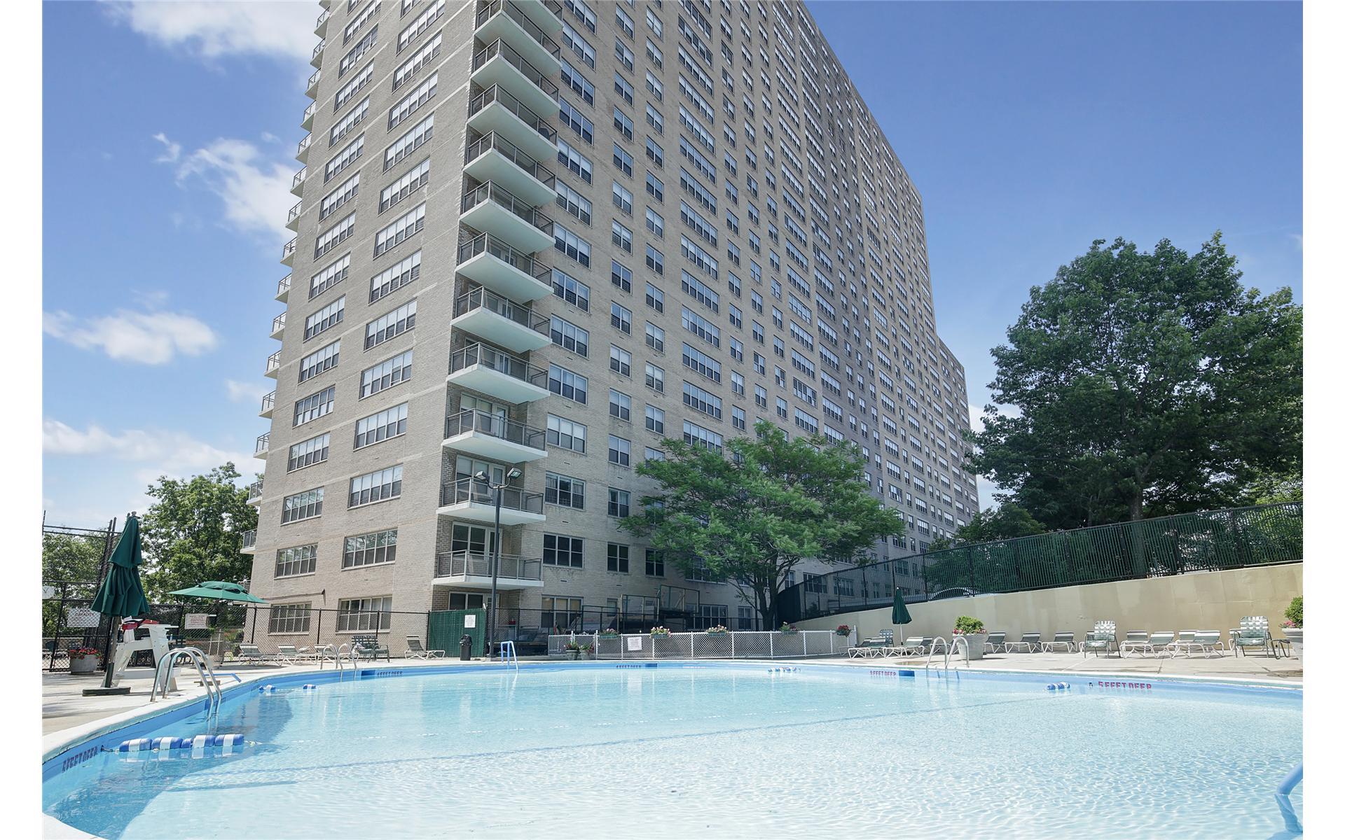 555 KAPPOCK Street, New York, NY 10463, 1 Bedroom Bedrooms, 3 Rooms Rooms,1 BathroomBathrooms,Residential,For Sale,RIVER POINT TOWERS,KAPPOCK,RPLU-5122691562