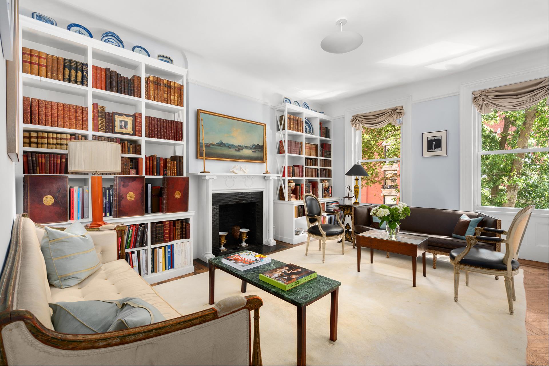 27 East 95th Street 3E, Carnegie Hill, Upper East Side, NYC - 3 Bedrooms  
2 Bathrooms  
8 Rooms - 