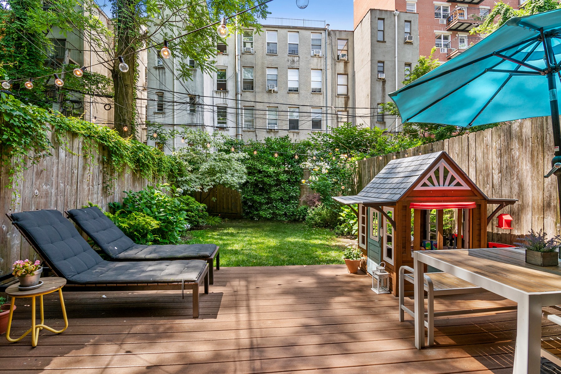 42 St Marks Place 1, Boerum Hill, Brooklyn, New York - 4 Bedrooms  
3 Bathrooms  
12 Rooms - 