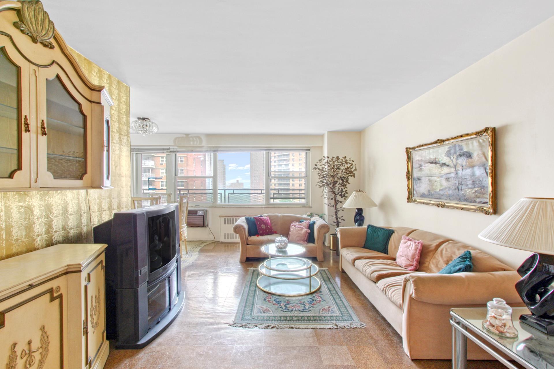 2940 West 5th Street 10F, Coney Island, Brooklyn, New York - 2 Bedrooms  
1 Bathrooms  
5 Rooms - 