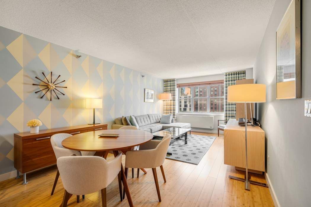 516 West 47th Street S5b, Hells Kitchen, Midtown West, NYC - 2 Bedrooms  
2 Bathrooms  
4 Rooms - 