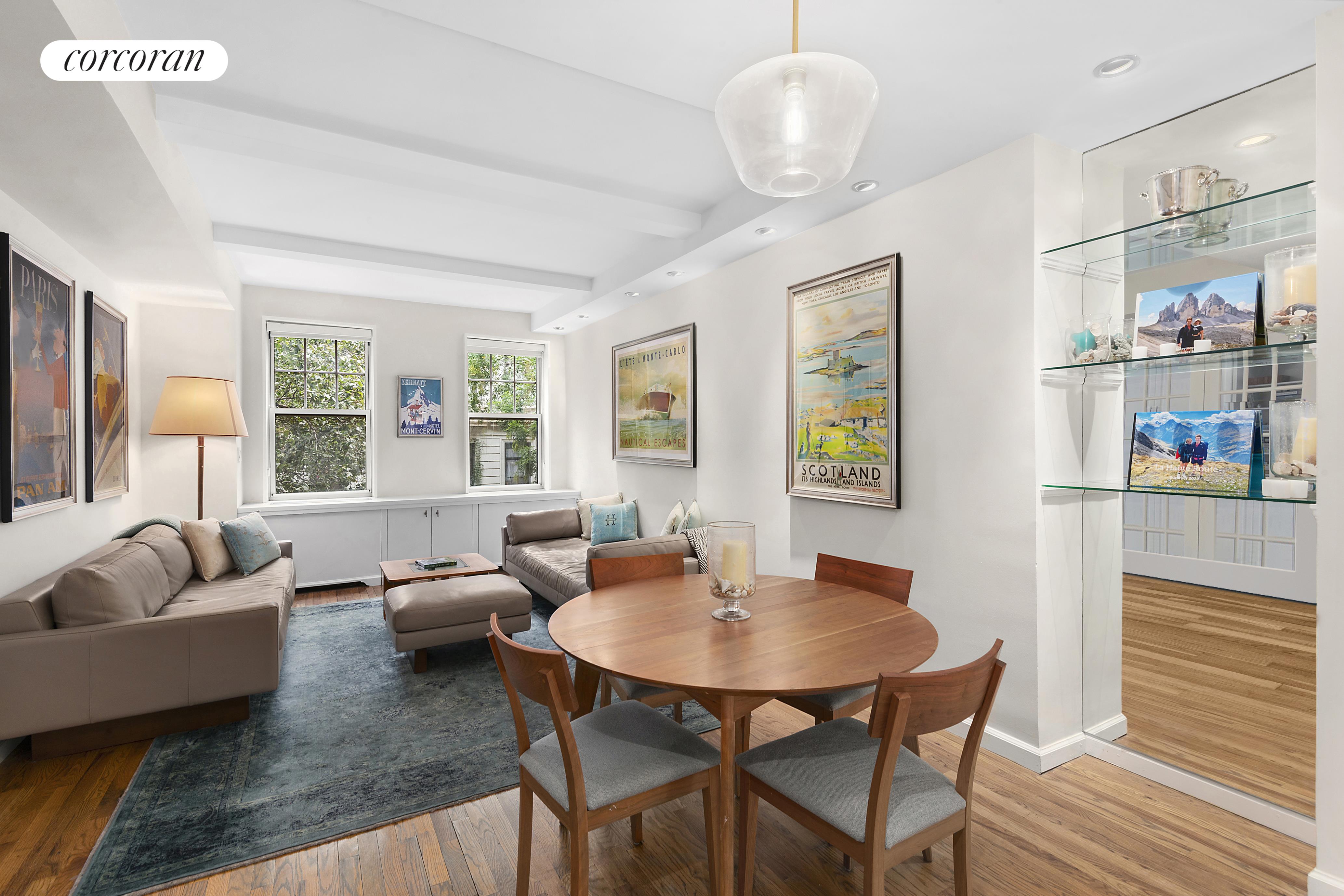 11 West 69th Street 2A, Lincoln Sq, Upper West Side, NYC - 2 Bedrooms  
2 Bathrooms  
4 Rooms - 