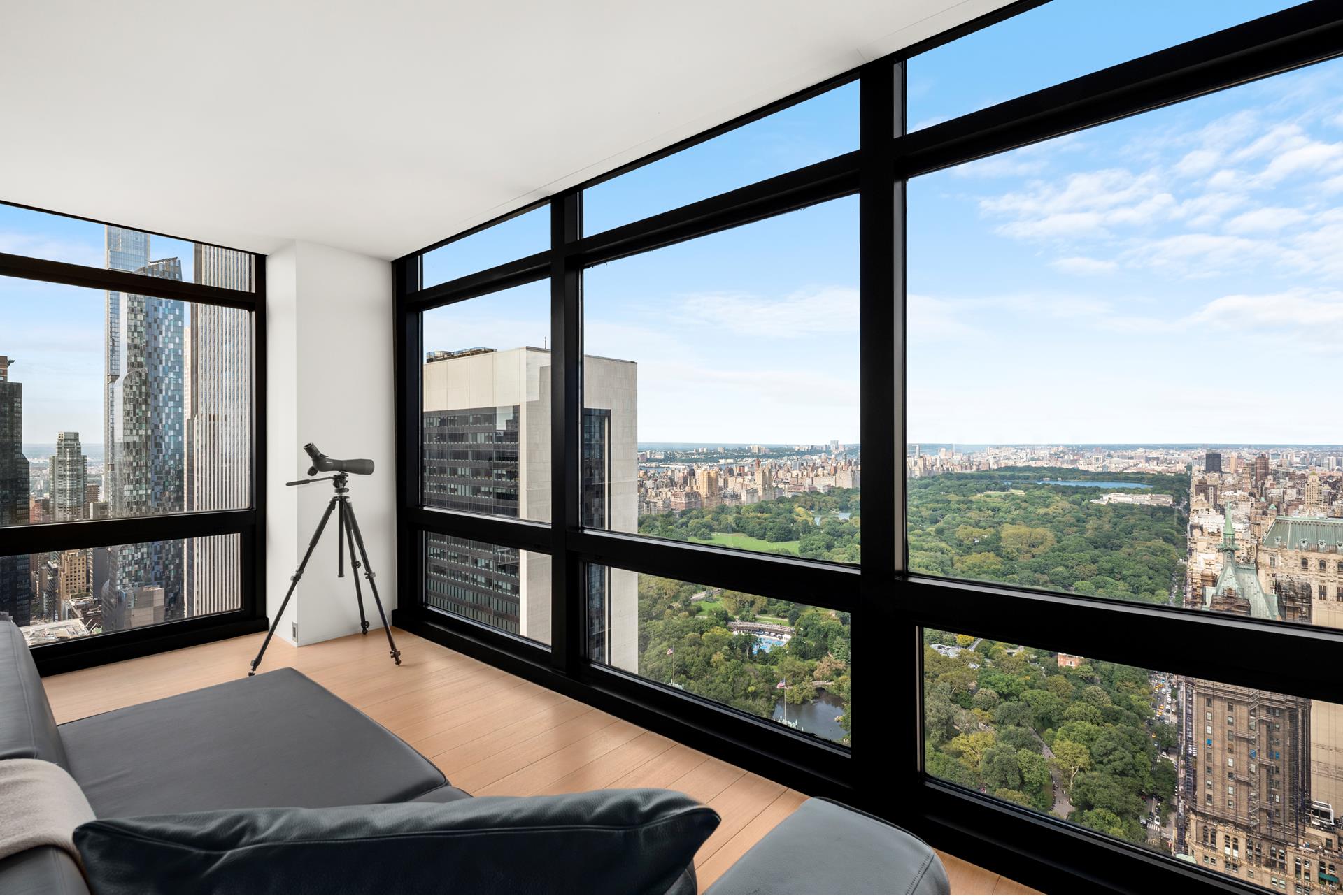 Photo 1 of 721 5th Avenue 64Gh, Midtown East, NYC, $9,995,000, Web #: 1045964808