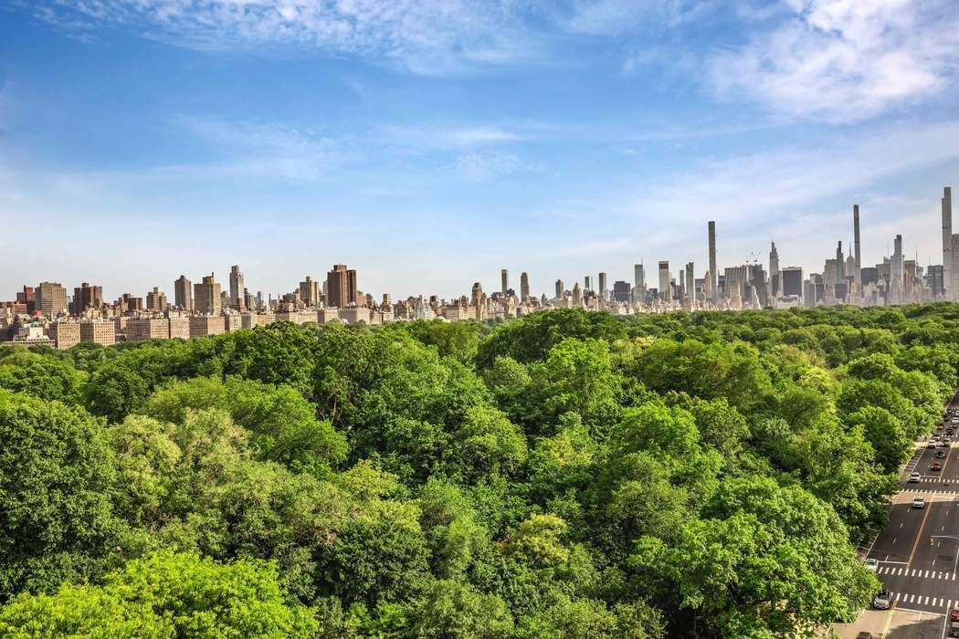 467 Central Park 16A/B, Manhattan Valley, Upper Manhattan, NYC - 6 Bedrooms  
4 Bathrooms  
9 Rooms - 